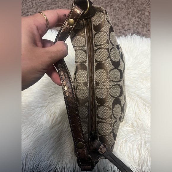 Coach Purse - Picture 8 of 16